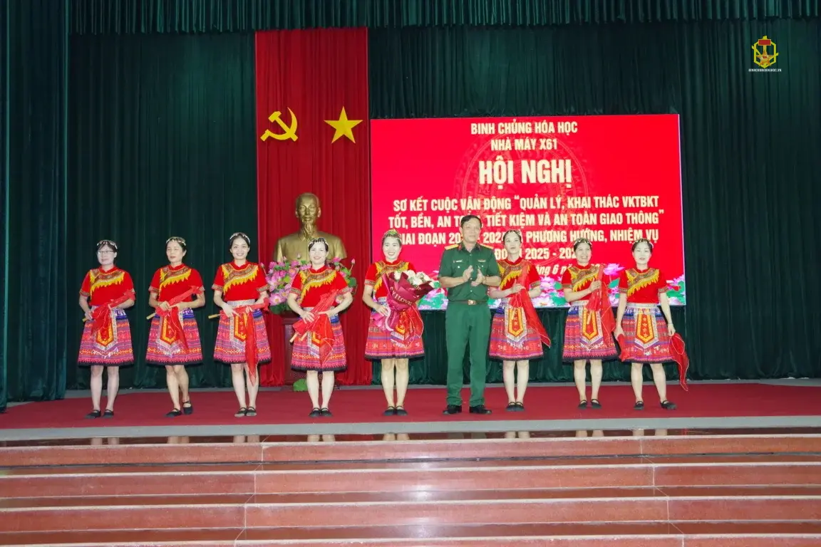 Nhà máy X61 (Binh chủng Hóa học) Hội nghị sơ kết Cuộc vận động 50
